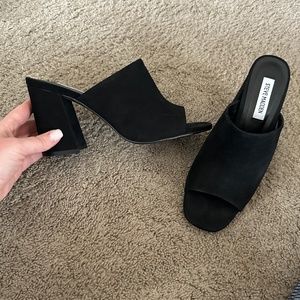 Steve Madden black heels never worn